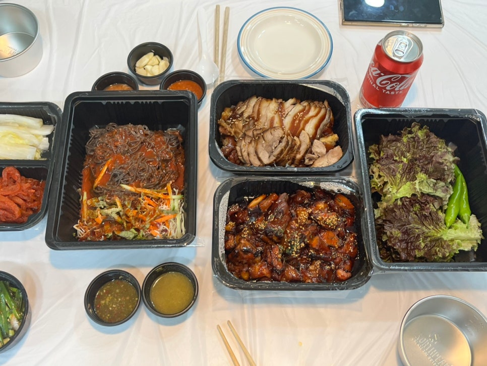 유신화덕족발 이미지