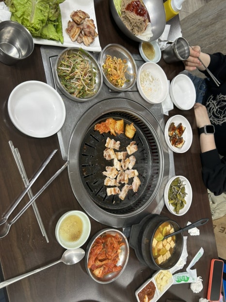 민속숯불갈비 이미지