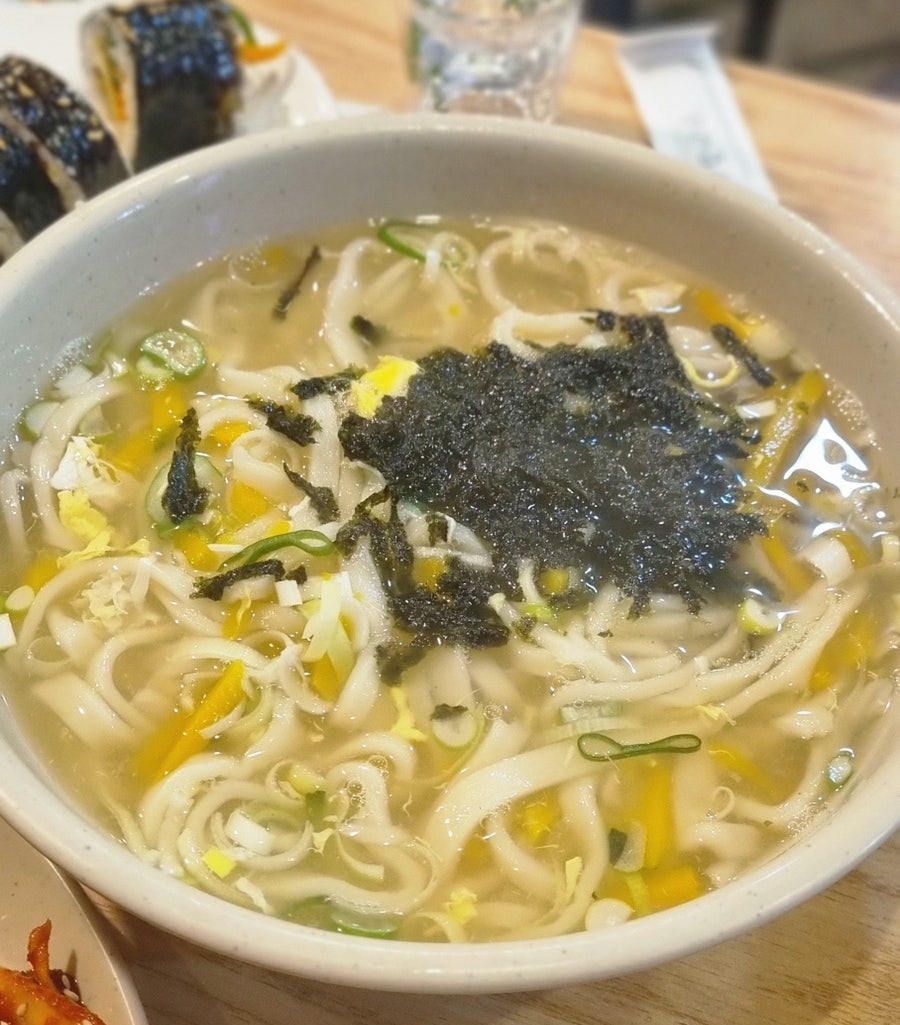 고향맛손칼국수 이미지