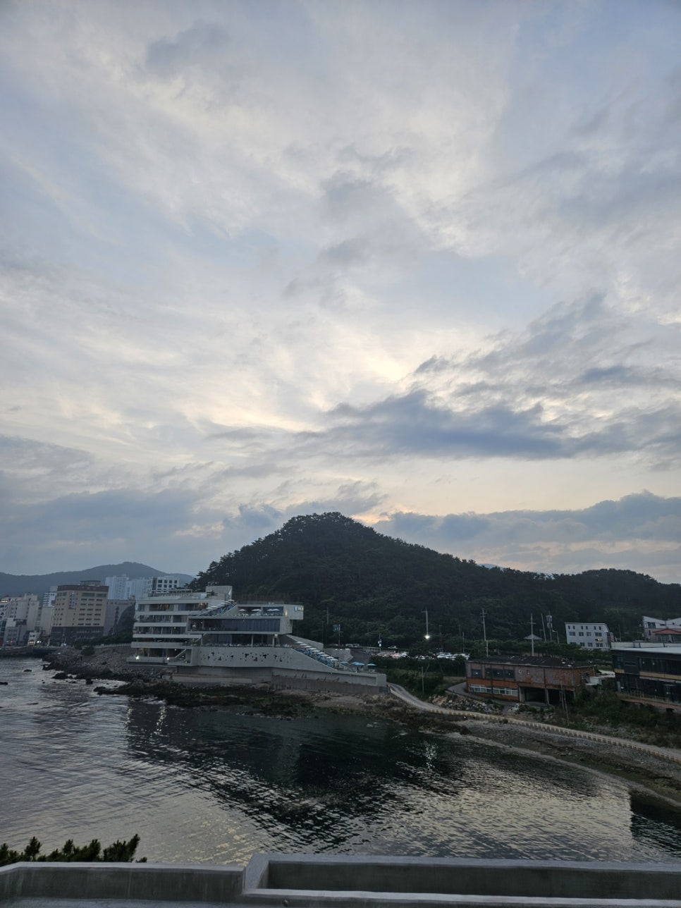 윤카페 이미지