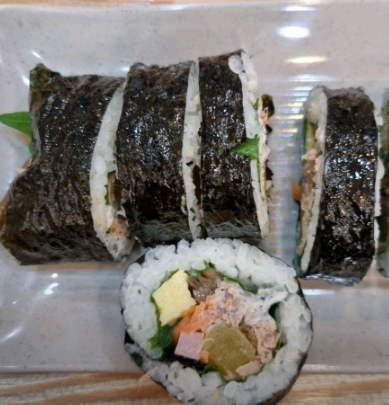 자연말이김밥 이미지