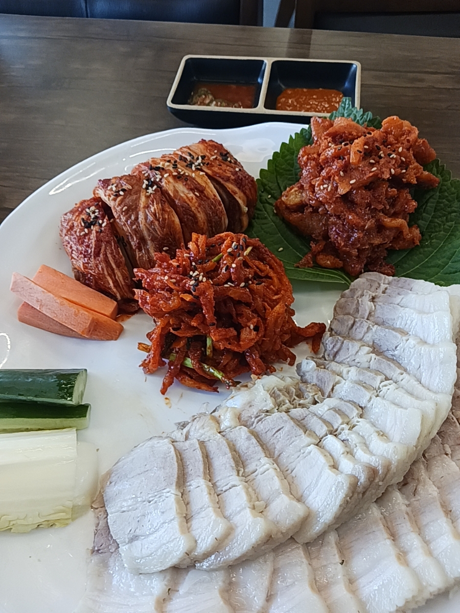귀한족발석관점 이미지