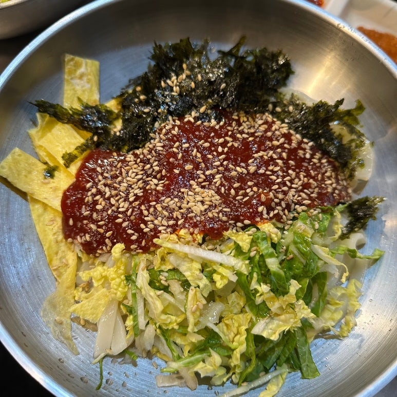 꼼닭칼국수 이미지