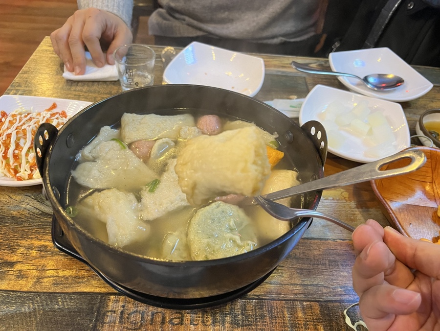 봉이치킨 논현점 사진 6