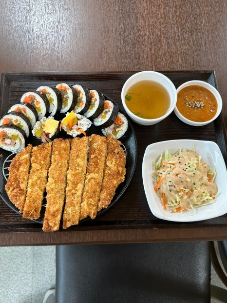 어맘김밥칼제비전 이미지