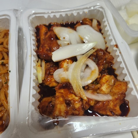 코리안숯불닭바베큐 이미지