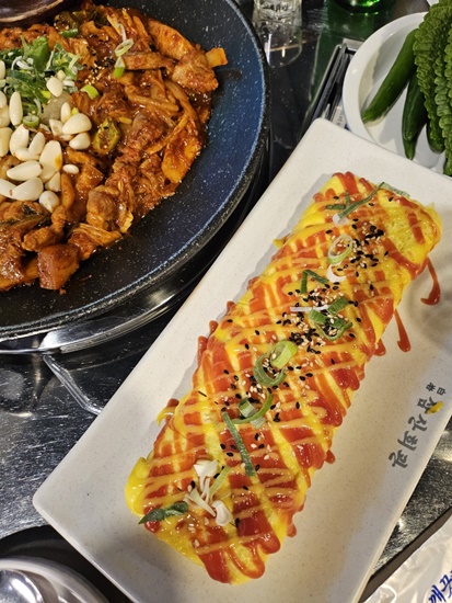 옛날돼지찌개철판구이 이미지