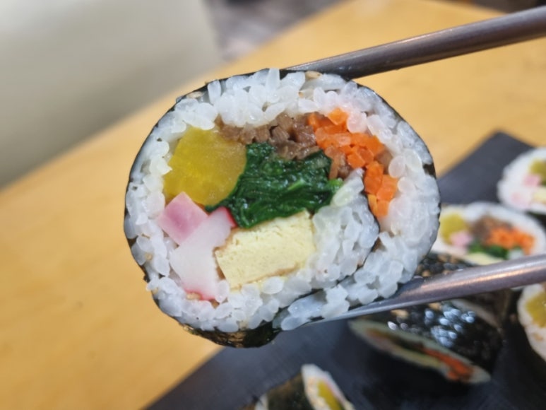 두잎김밥 이미지