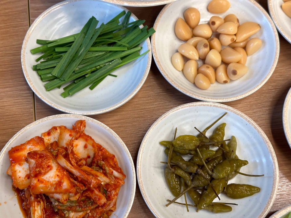 고향엄마손생바지락칼국수 이미지