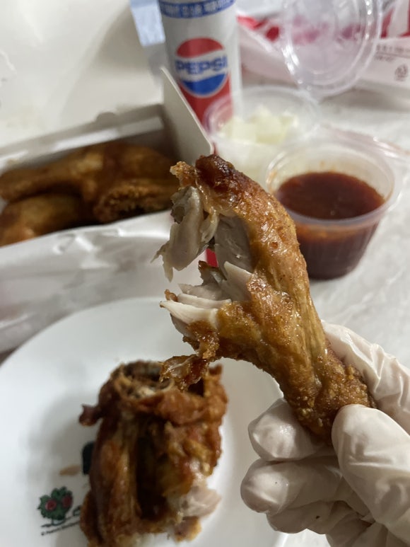 동큐치킨 이미지