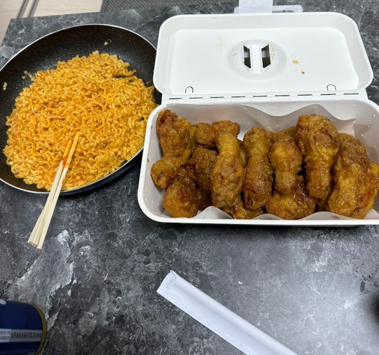 교촌치킨 인하대역점 이미지