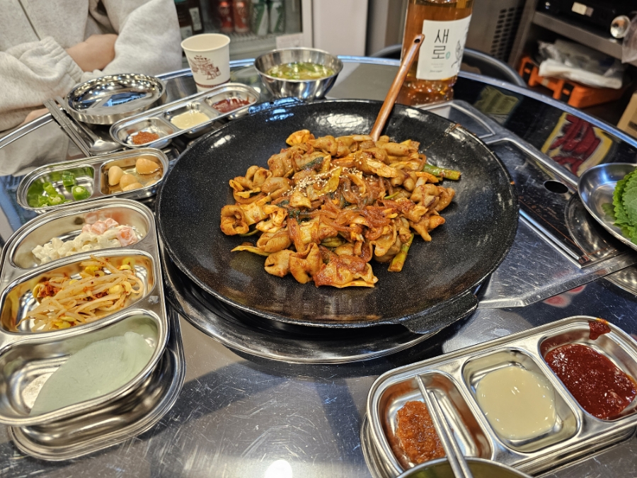 으랏차차야채곱창 이미지