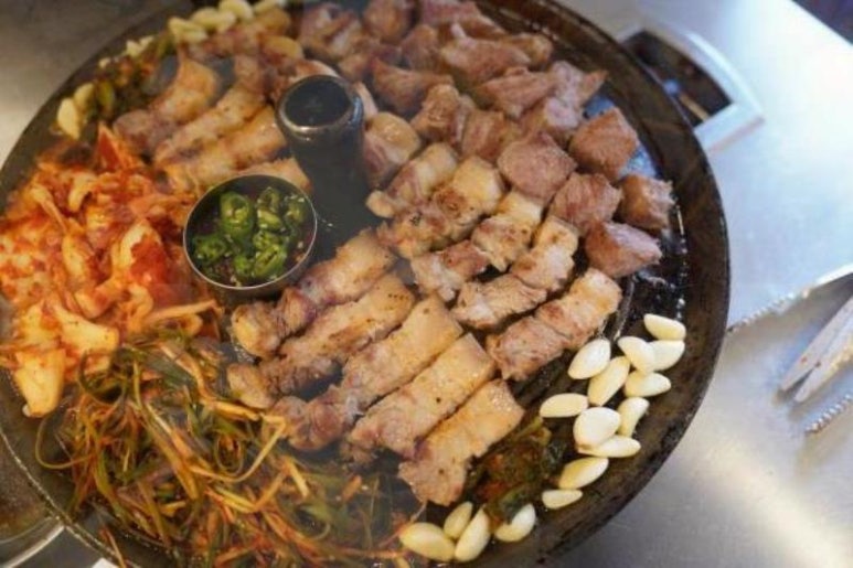 목구멍 광양점 이미지
