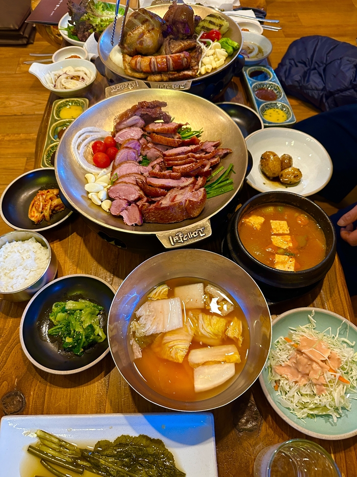 소문난훈제오리바베큐 이미지