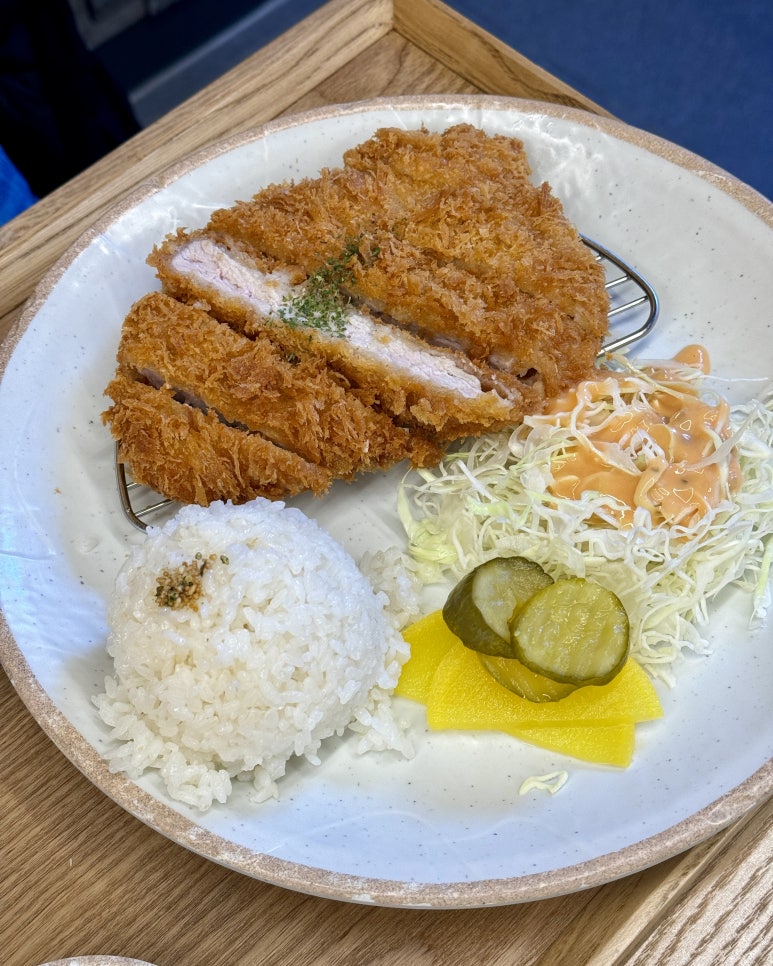 이백장 돈가스 신촌점 이미지