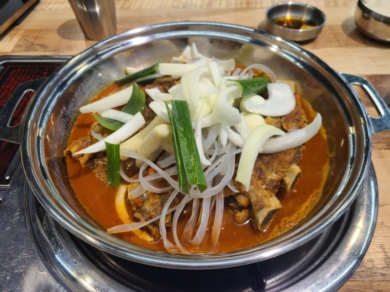 우와한뼈찜뼈곰탕 이미지