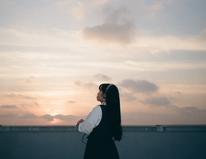 까마귀 필름 이미지