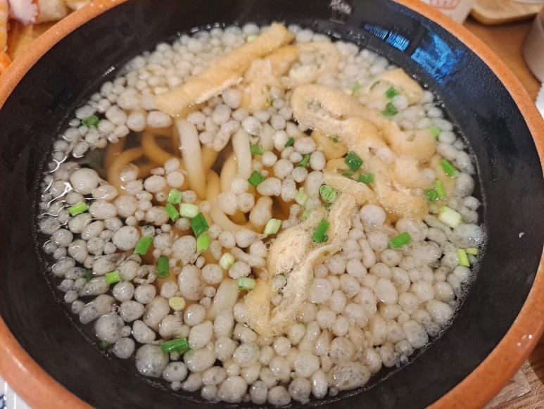 윤초밥 이미지