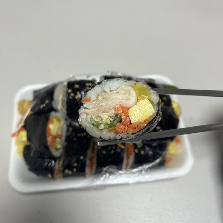 김밥먹는백설공주 이미지