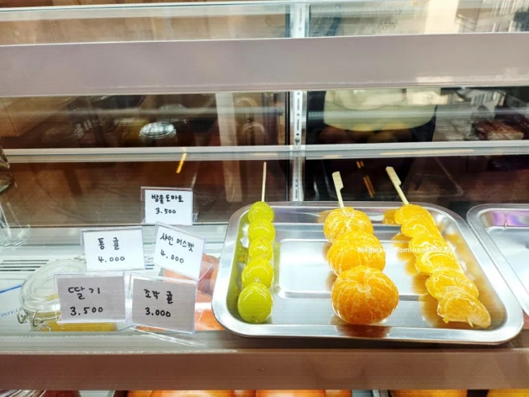 돌카페&유부 이미지