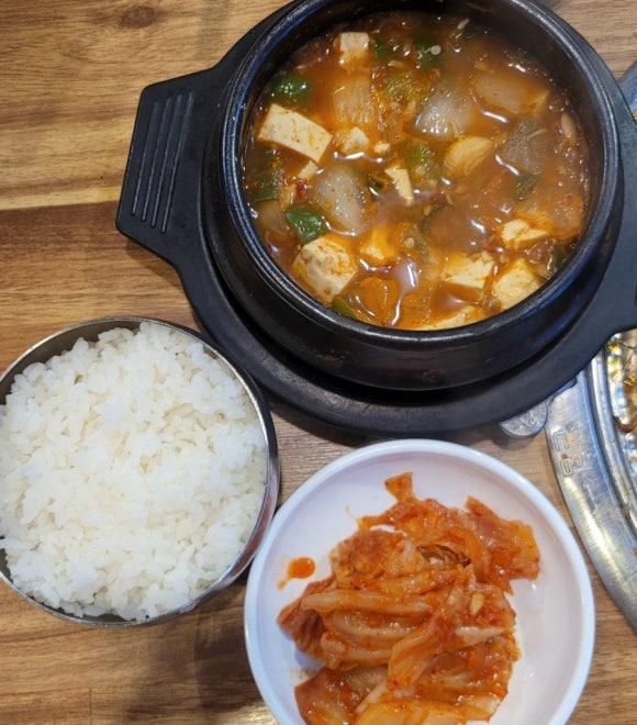 38선넘은짱닭 효자점 이미지