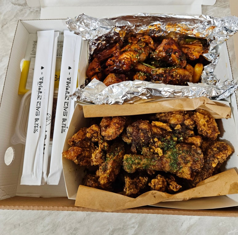 봉다리숯불두마리치킨 이미지
