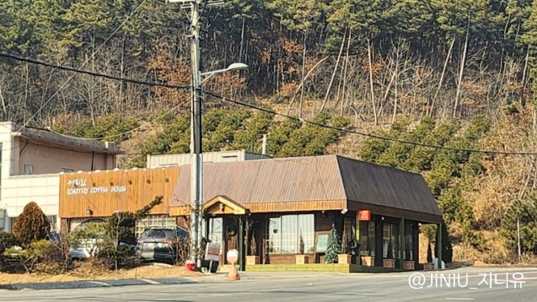 커피볶는집커피린 이미지