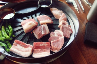 한판숯불구이 이미지