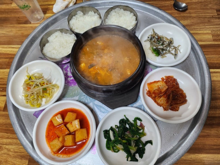일조오리탕 이미지