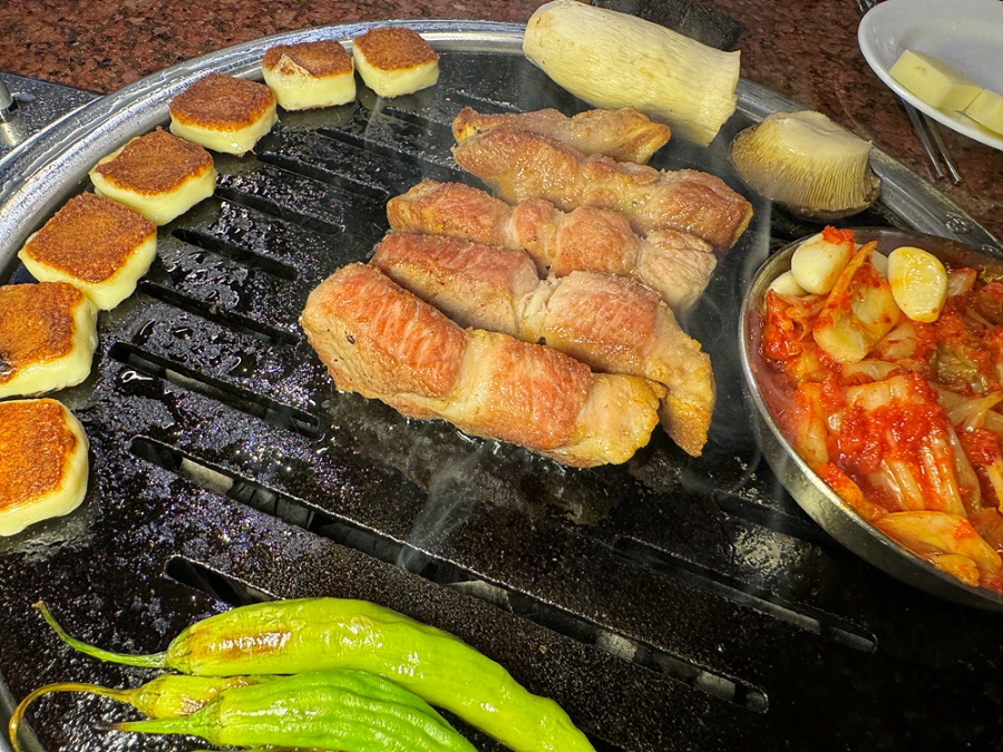 청춘삼겹살 이미지