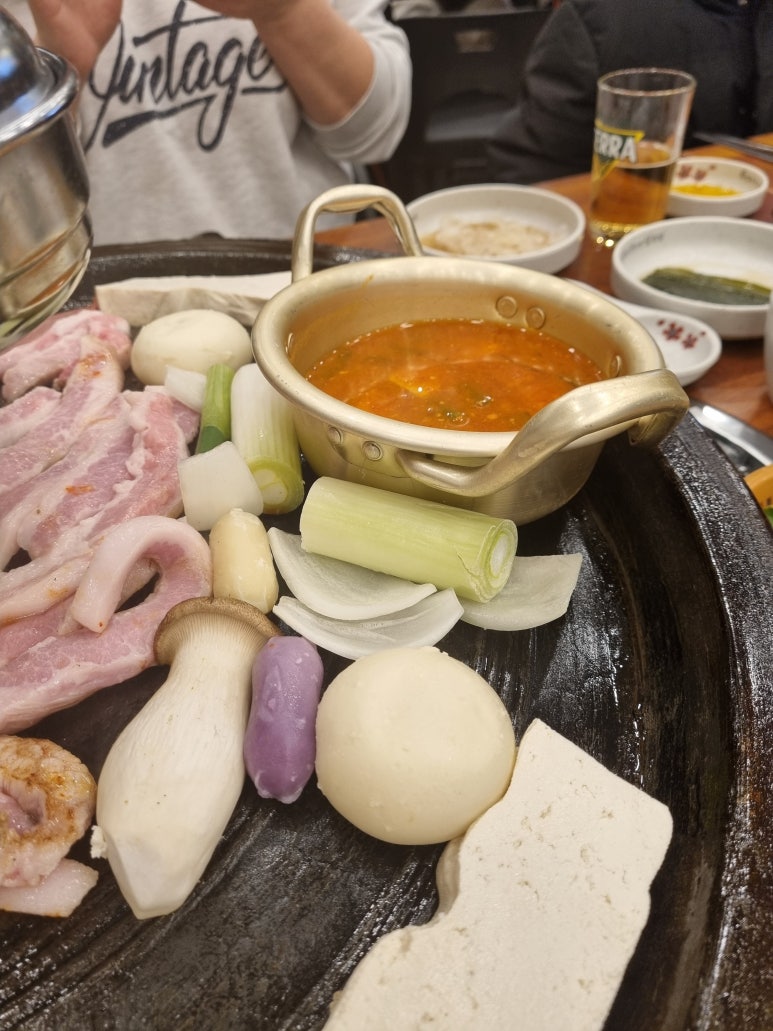 60판왕뚜껑삼겹살화성 이미지