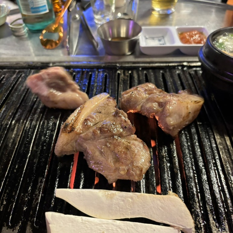 촌놈들 연탄구이 이미지
