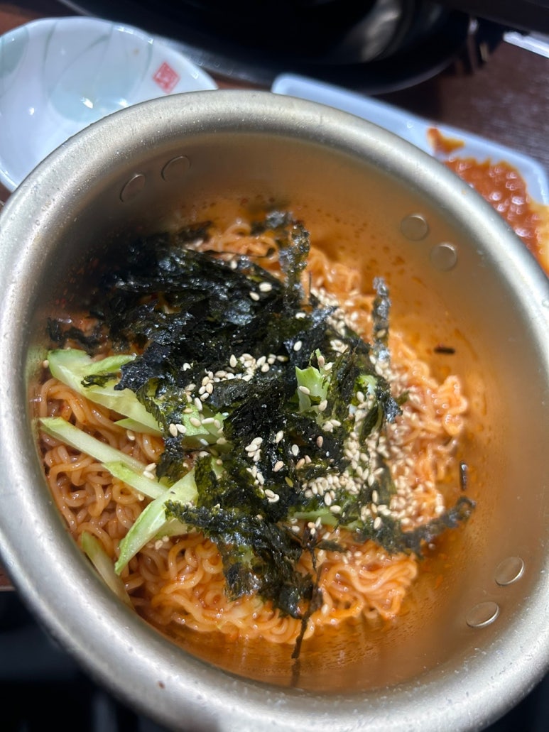 돼지가얼었네 이미지