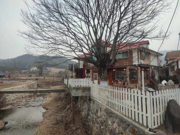 갤러리카페그루 이미지