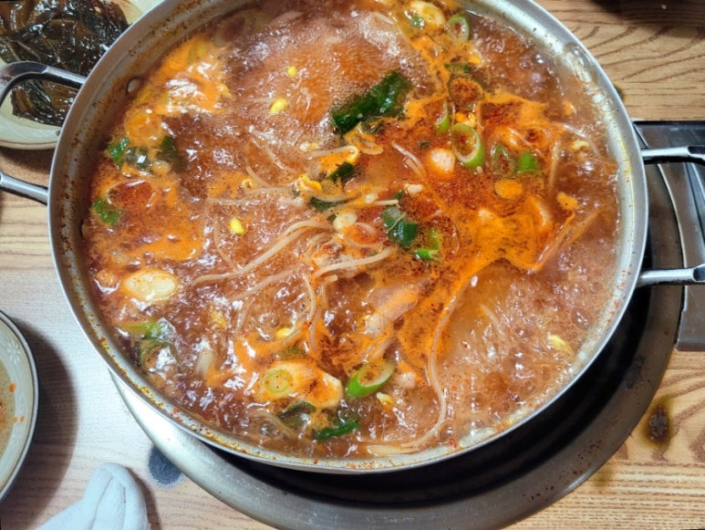 생유황오리와뽈찜 이미지