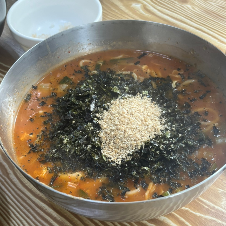 동큐칼국수3000원 이미지