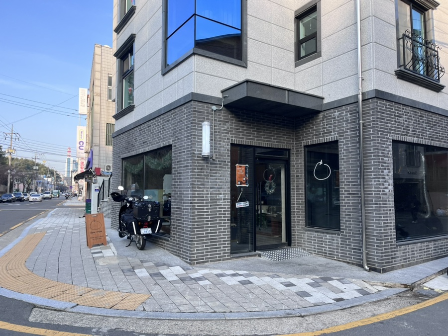 로우로우(llow rrow) 이미지