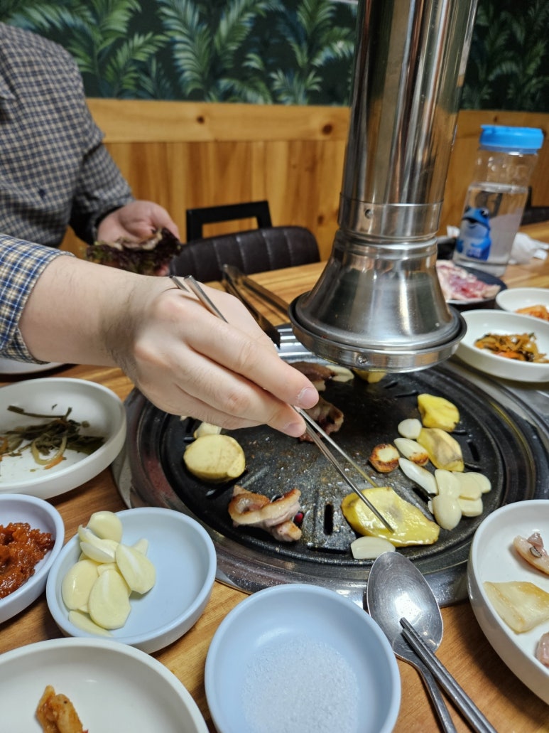 함지박오리숯불구이 이미지