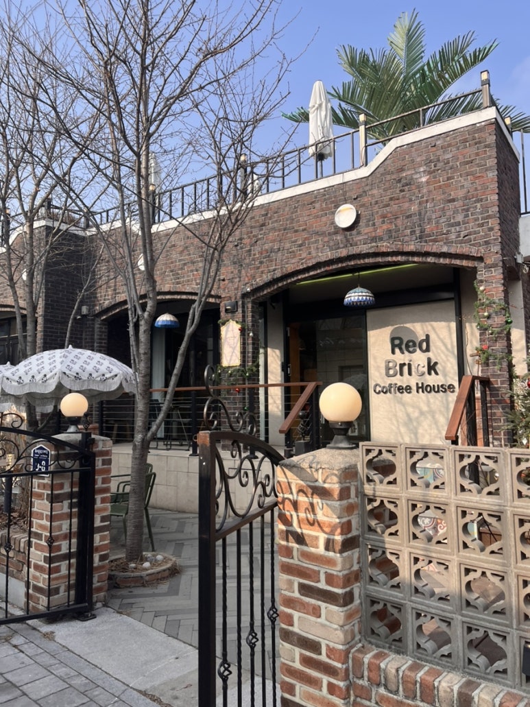 레드브릭커피 이미지