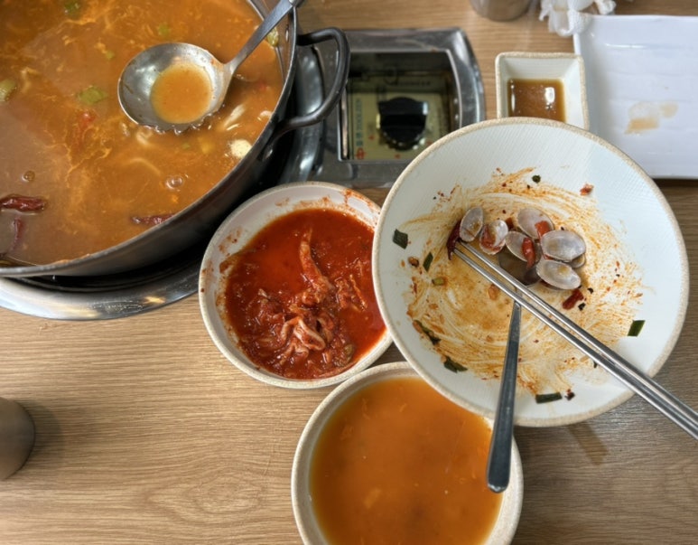 가산 칼국수 보쌈 이미지
