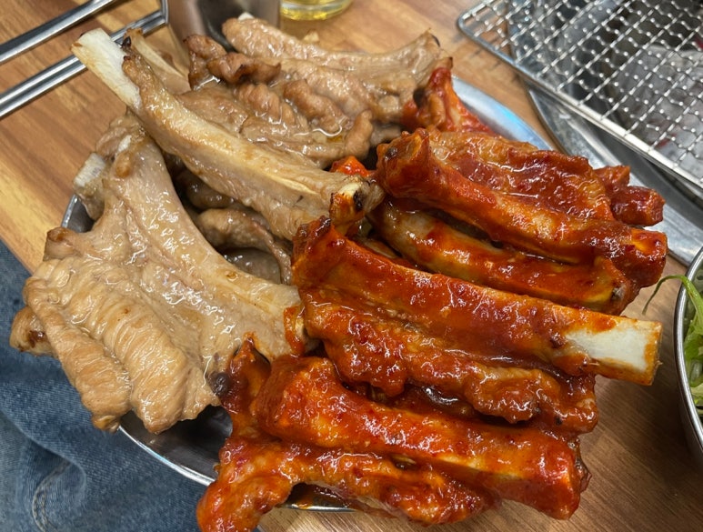 육대식쪽갈비숯불닭갈비 이미지