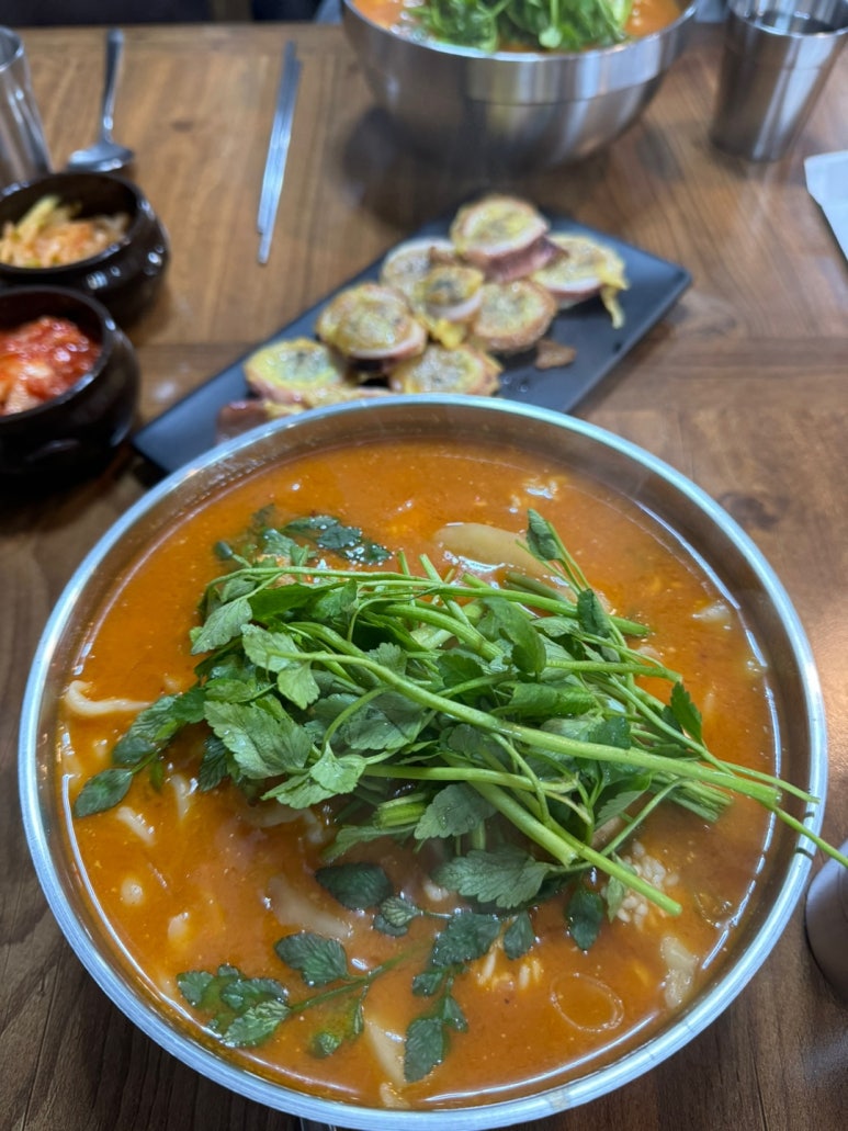 일산장칼국수 이미지