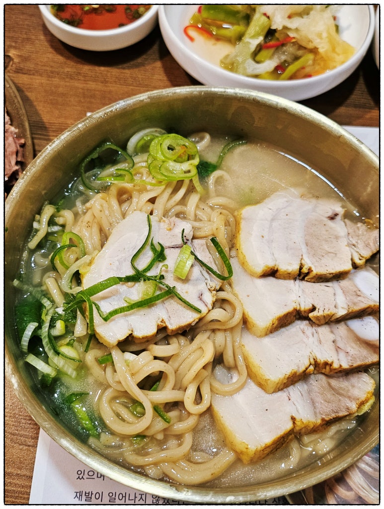 국시와막걸리 이미지