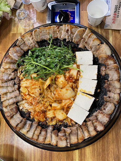 무쇠김치삼겹 이미지