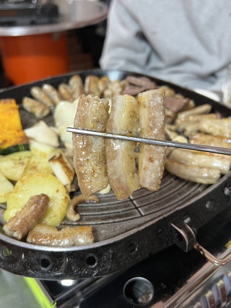한우곱창집 이미지