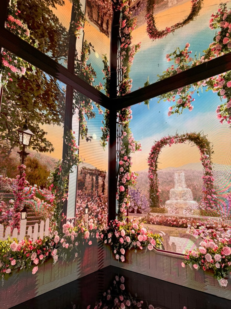 카페 디올(Cafe Dior) 이미지