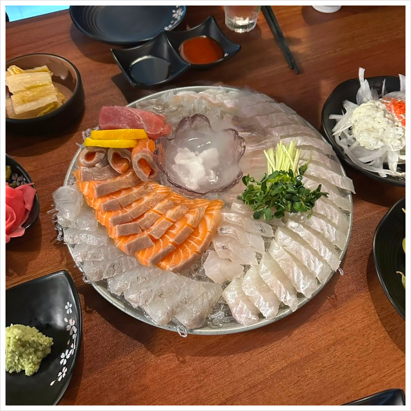 딱좋아막썰어회 이미지