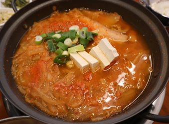 백채김치찌개 처인구청점 이미지
