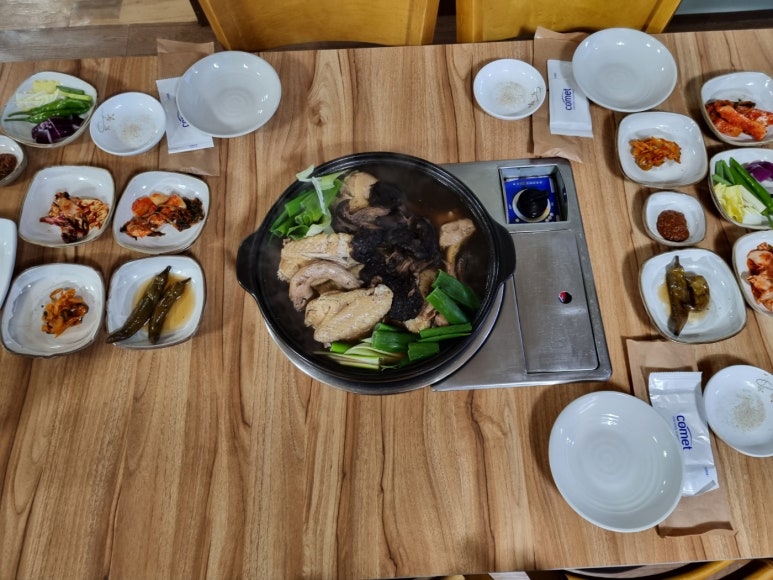 웅골능이백숙 이미지