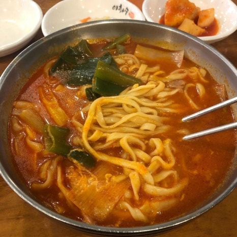 이화수 전통육개장 이미지